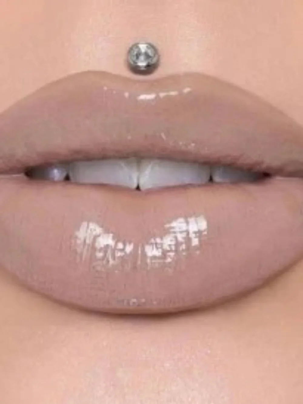 New Jeffree Star The Gloss in Silk Rope